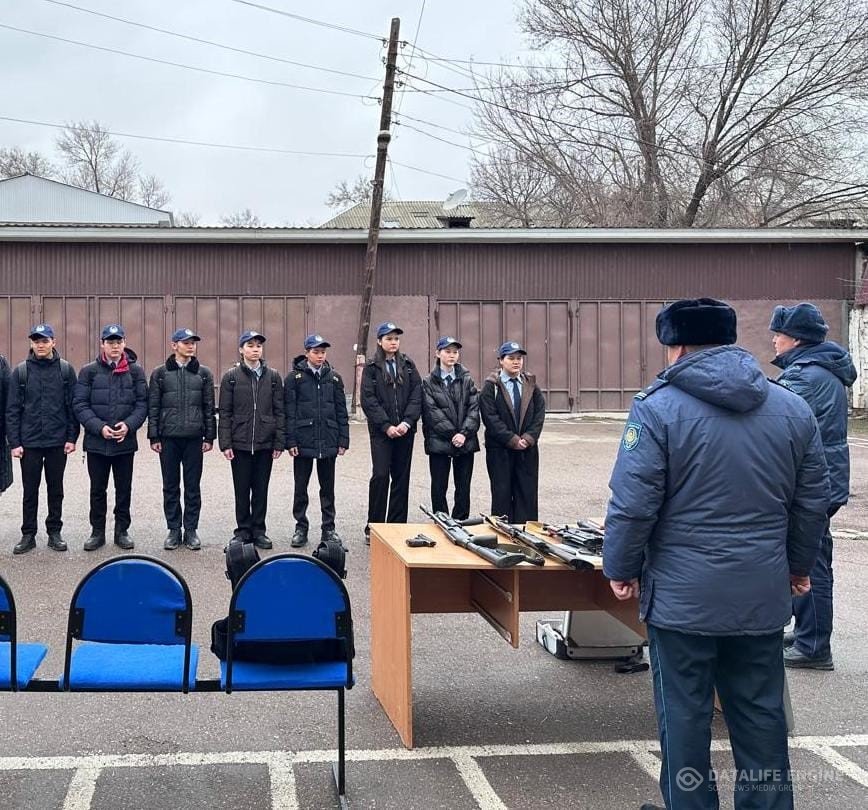 Шу станциясындағы желілік полиция бөліміне танымдық экскурсия